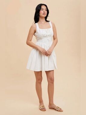 NWOT Mota Boutique Kimberly Linen Skater Dress in White - SZ Small
